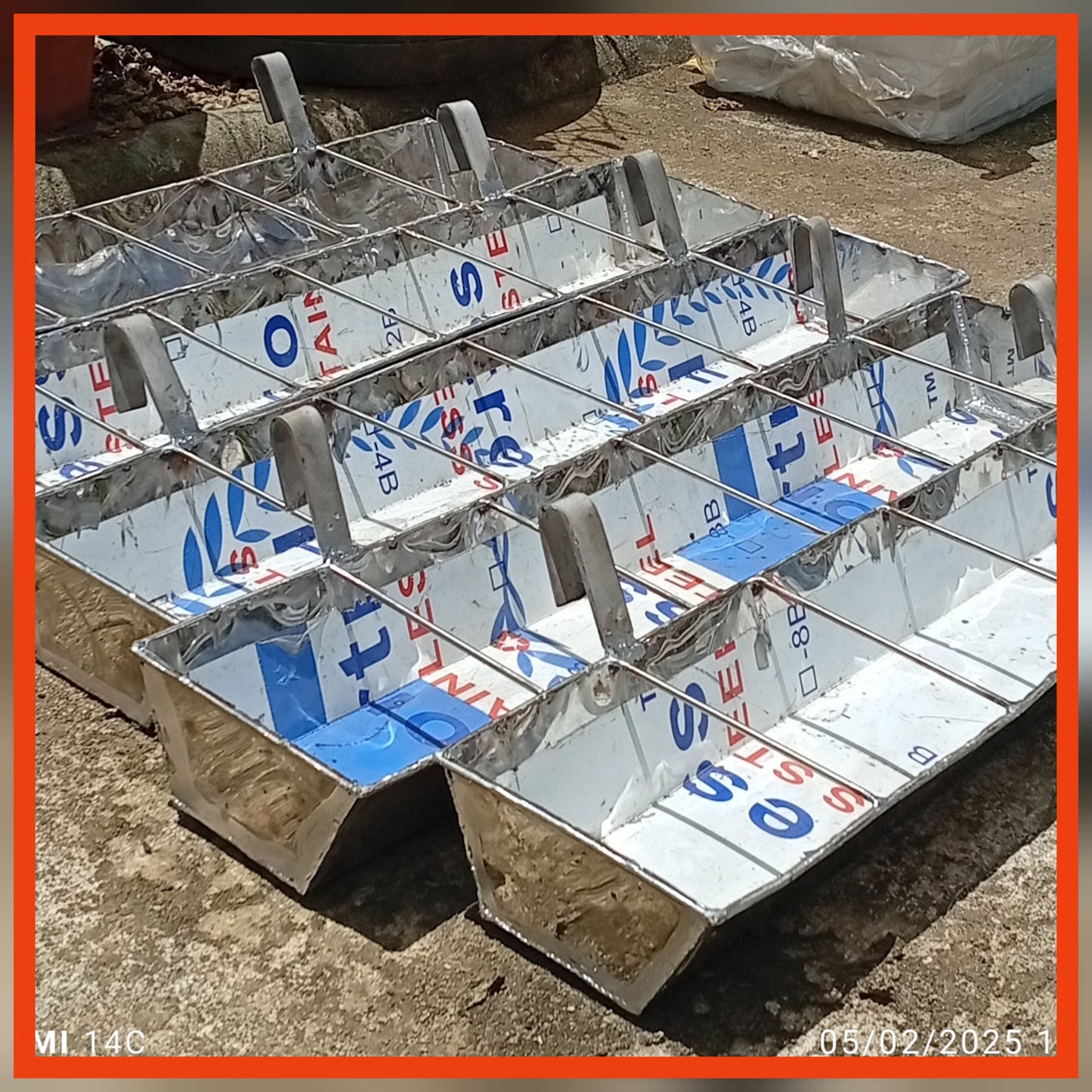 Favely Piglet Feeder/Trainer Stainless